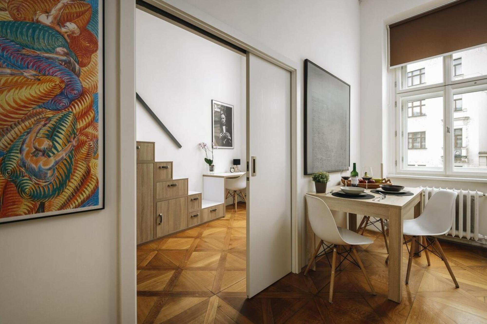 Cozy & Comfortable Apt Walking Anywhere You Want Sen Prag Exterior foto